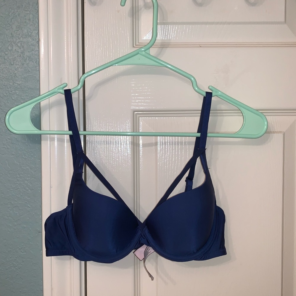 Victoria’s Secret Lightly Lined Bra